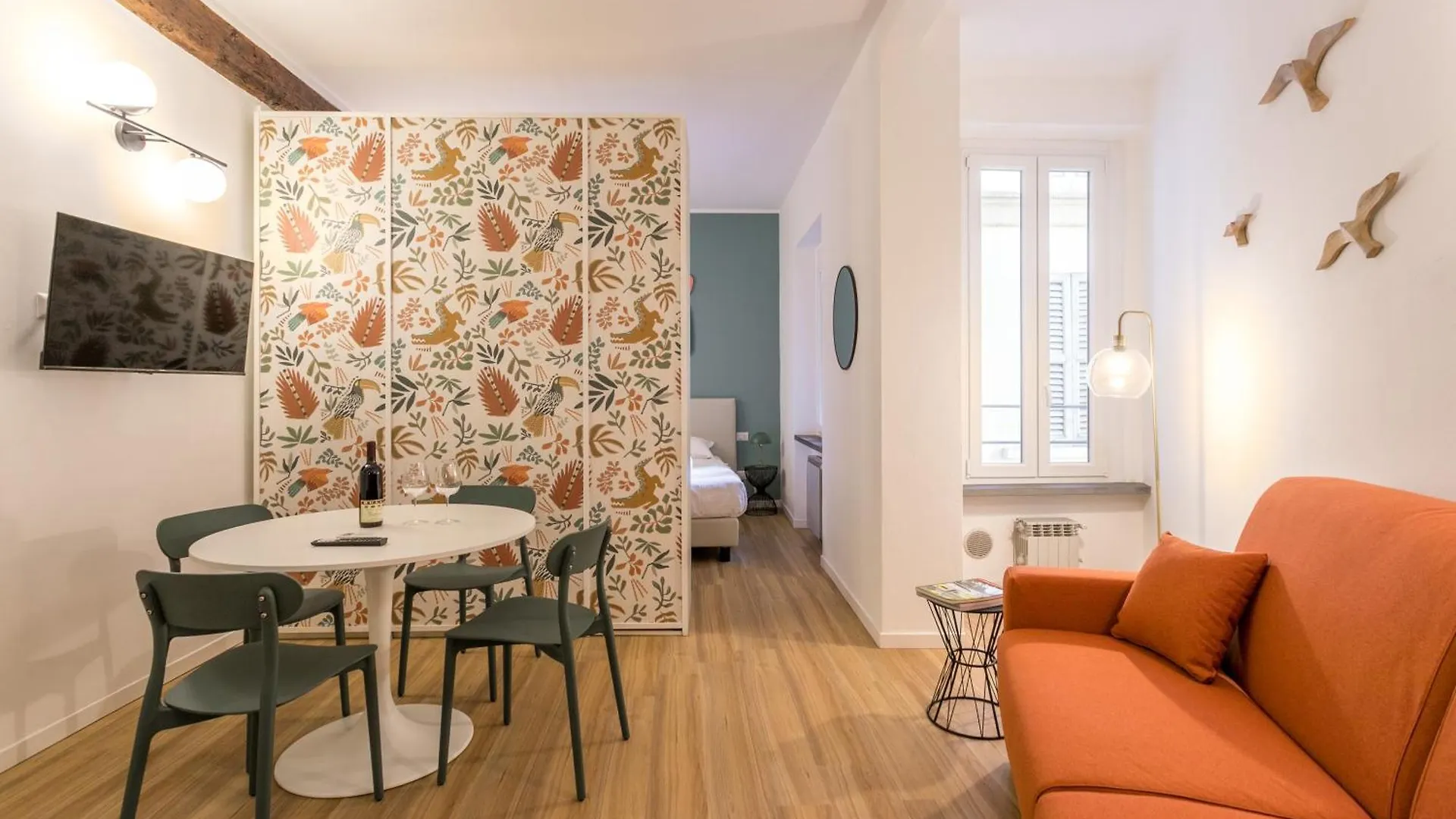 Co99- Large Studio Lanzone Milaan